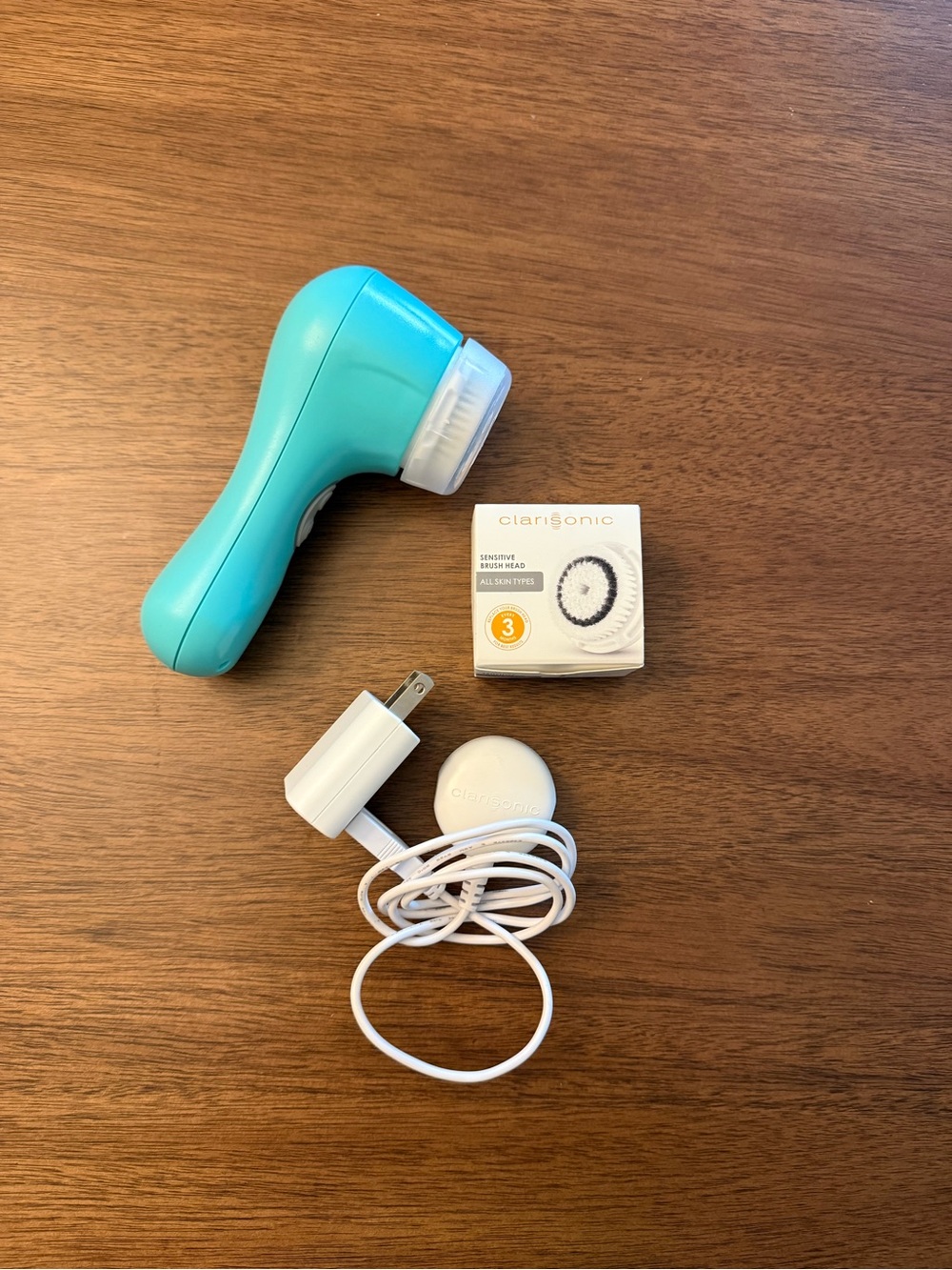 Clarisonic MIA 2 w/ NWT brush head